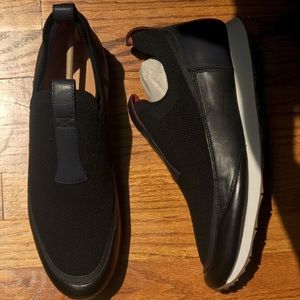 MENS UGG SNEAKER (SIZE 12)